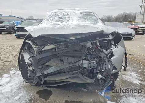 2018 Buick Envision Essence z USA, uszkodzony, nr VIN LRBFX1SA8JD016716